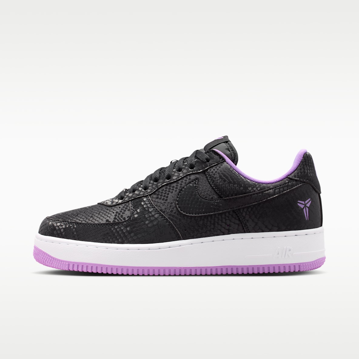 Black Air Force 1 Low Top Shoes. Nike JP
